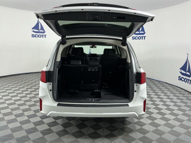 used 2026 Honda Odyssey car, priced at $40,996