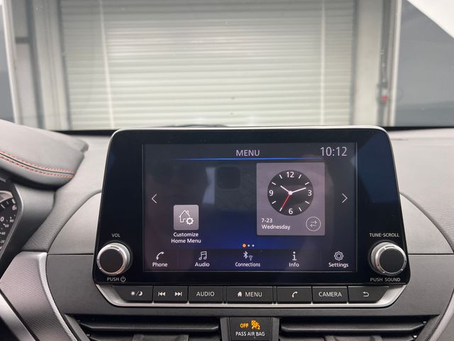 2023 Glacier White Nissan Altima 2.5 SR FWD Sedan
