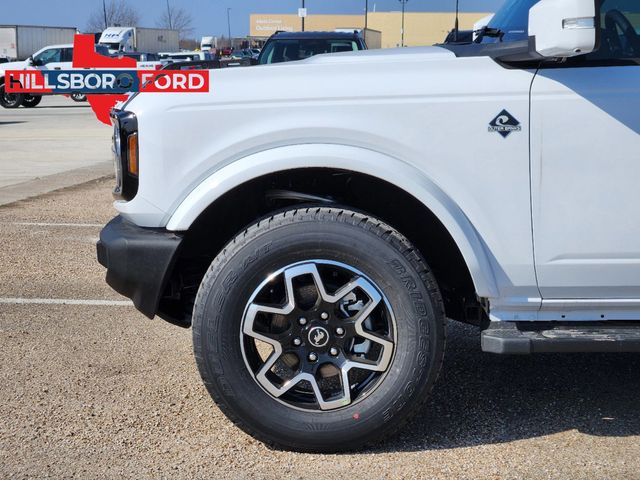 2024 Oxford White Ford Bronco Outer Banks 4X4 SUV