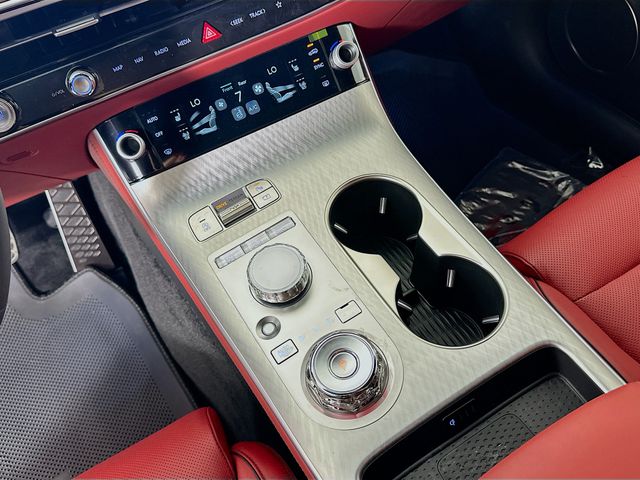 Thumbnail: 2026 Genesis GV70 - 15