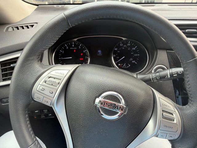 2015 Nissan Rogue SL Gray at Sutliff Volkswagen