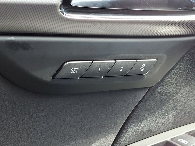 used 2025 Buick Envision car, priced at $32,640