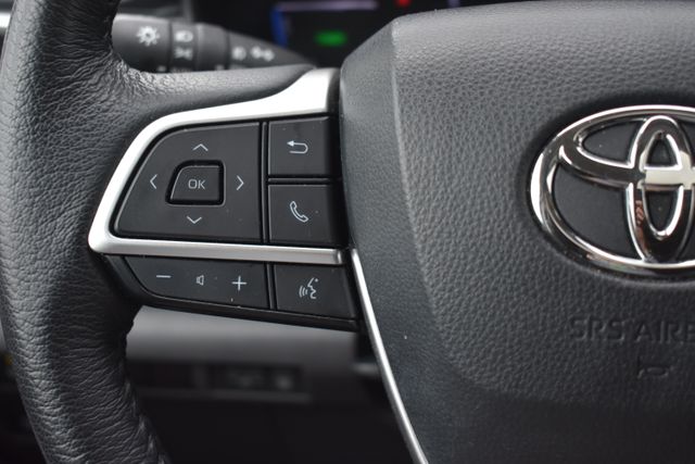 Used 2024 Toyota Sienna Van