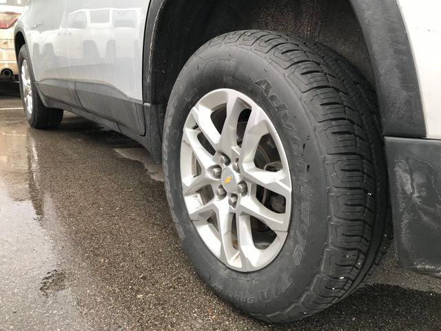 2021 Chevrolet Traverse LS 11