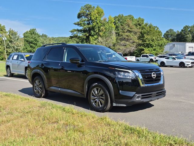 Used 2025 Super Black Nissan SV image 15