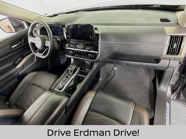Used 2023 Nissan Pathfinder SUV