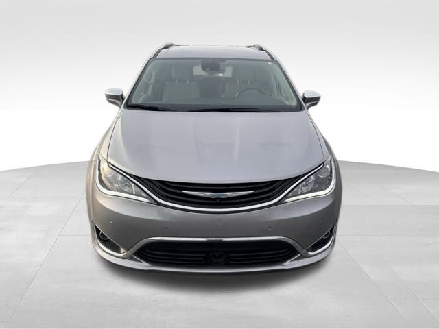 2018 Chrysler Pacifica Hybrid Limited 8