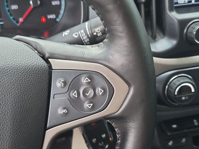 Used 2016 Red Chevrolet Z71 image 19