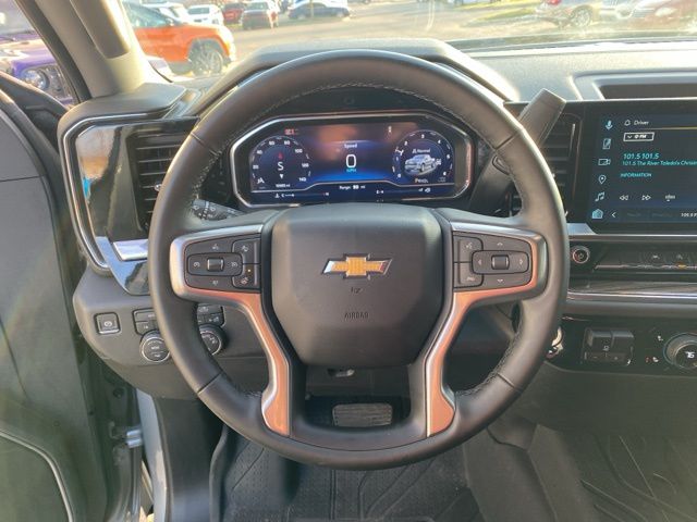 2025 Chevrolet Silverado 1500 LT - Sterling Gray Metallic exterior view 14