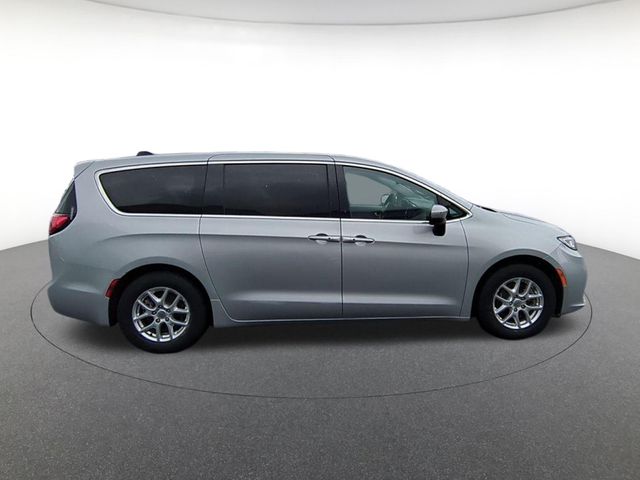 used 2023 Chrysler Pacifica car, priced at $23,790