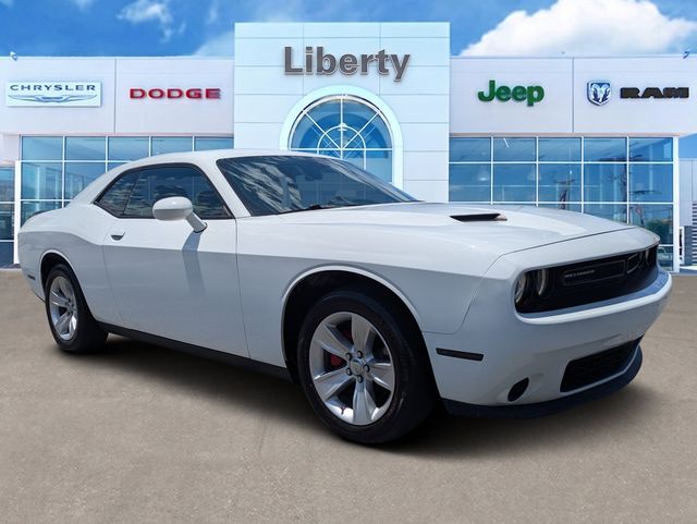 2023 Dodge Challenger SXT Auto's photo