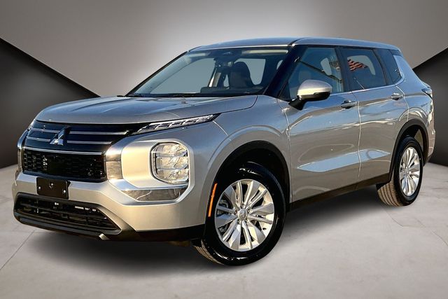 Alloy Silver Metallic 2026 Mitsubishi Outlander ES FWD SUV / Crossover Front-Wheel Drive Continuously Variable Transmission