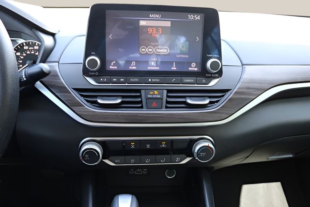 Used Car 2024 Nissan Altima  2.5 Sv For Sale Under $25,000 In Austin, Texas