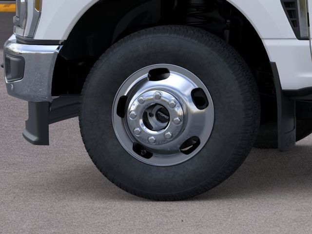New 2026 White Ford King Ranch image 19