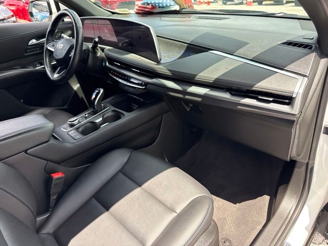 2025 Cadillac XT4 - $40,888