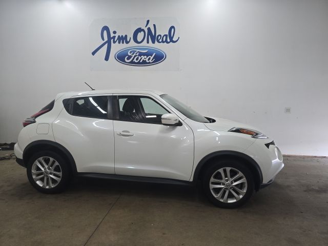Pearl White 2017 Nissan Juke SUV / Crossover Front-Wheel Drive Continuously Variable Transmission