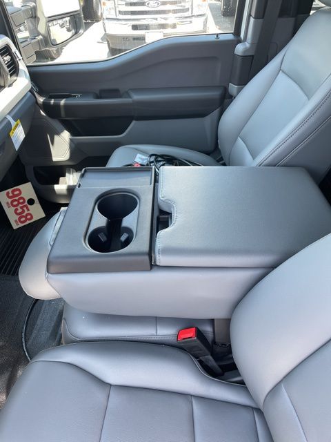 2025 Ford F-550 Super Duty 