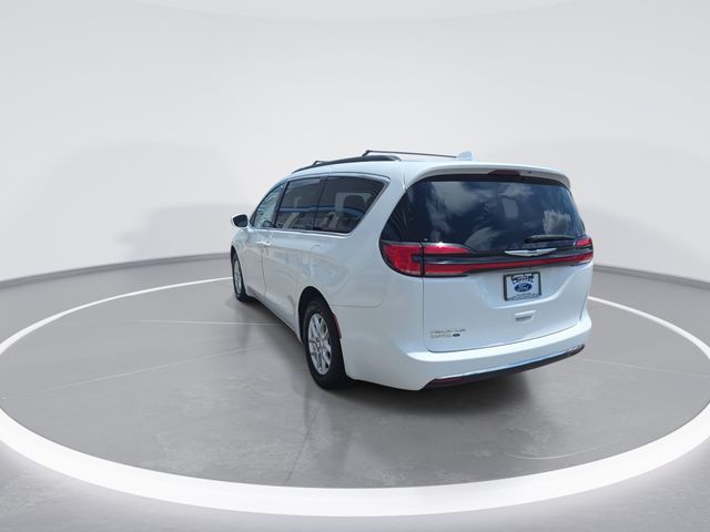Used 2022 Bright White Clearcoat Chrysler Touring L image 7