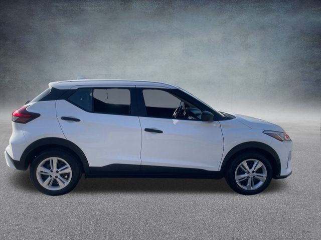 2021 Nissan Kicks S 3