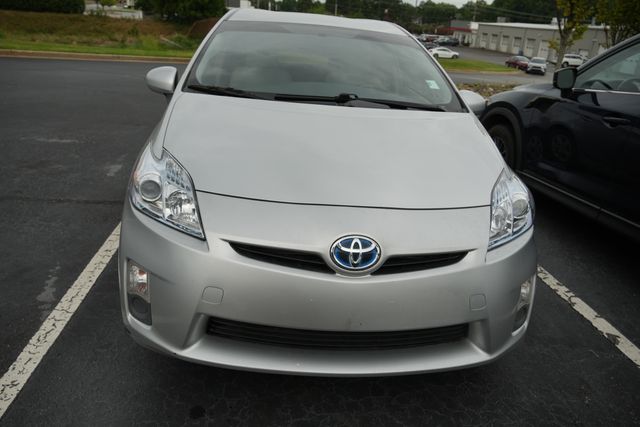 Used 2010  Toyota I image 2