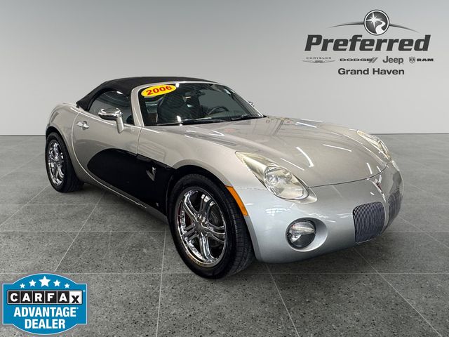 Cool (Liquid Silver Metallic) 2006 Pontiac Solstice Roadster Convertible Rear-Wheel Drive 5-Speed Manual