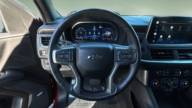 Used 2022 Red Chevrolet Z71 image 12