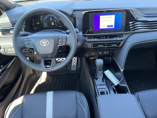 2025 Toyota Camry SE 17