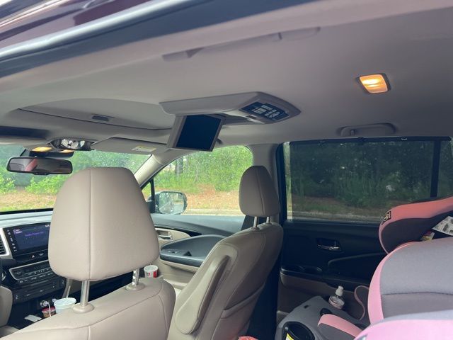 2017 Honda Pilot Touring photo