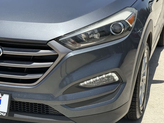 2016 Hyundai Tucson SE Gray at Community Honda
