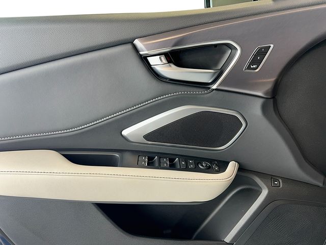2026 Acura RDX Base - Platinum White Pearl exterior view 15