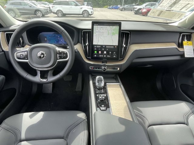 New 2026 White Volvo B5 Plus image 22