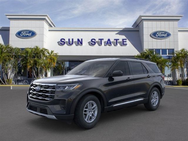2025 Ford Explorer Active photo