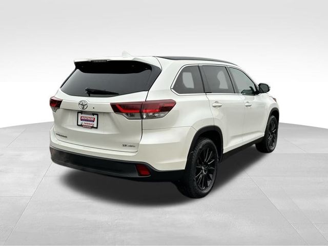 2019 Toyota Highlander  23