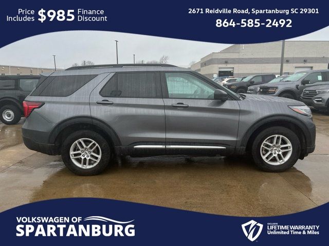 2025 Ford Explorer Active AWD