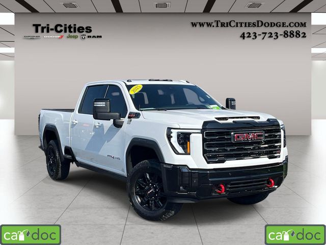 Summit White 2025 GMC Sierra 3500HD AT4 Crew Cab 4WD Pickup Truck Four-Wheel Drive Automatic