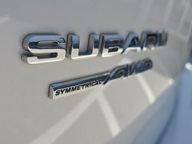 2023 Subaru Forester Premium:B02302