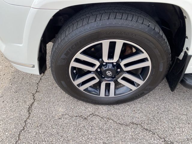 2016 Toyota 4Runner Limited photo