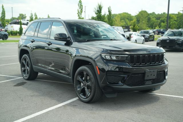 2022 Jeep Grand Cherokee Altitude