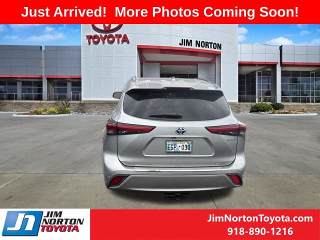 Used 2020 Toyota Highlander Hybrid SUV