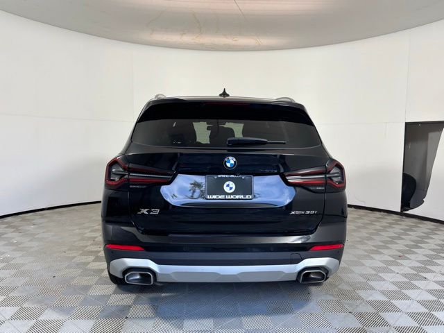 Used 2024 Black BMW xDrive30i image 6