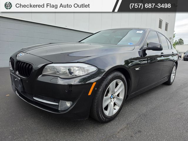 Black Sapphire Metallic 2013 BMW 5 Series 528i xDrive Sedan AWD Sedan All-Wheel Drive 8-Speed Automatic