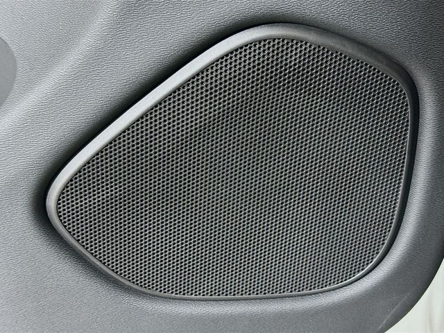 Thumbnail: 2023 Volvo XC60 - 19