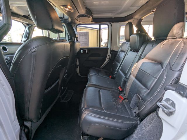 2020 Bright White Clearcoat Jeep Wrangler Unlimited Sahara 4X4 SUV