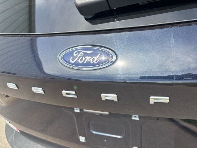 2021 Ford Escape Hybrid SE photo