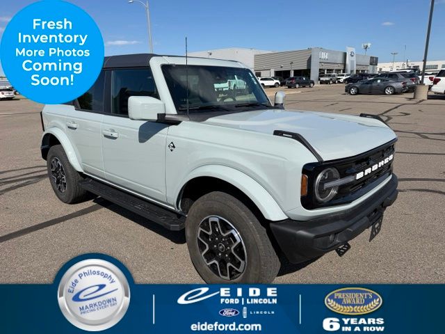 2024 Ford Bronco Outer Banks 4-Door 4WD