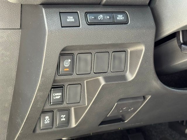 New 2026 Nissan Frontier Truck