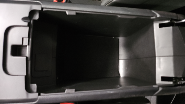 Used 2020 Oxford White Ford SE image 35