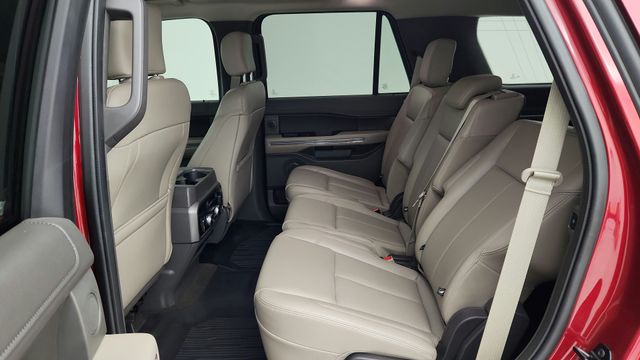 2019 Ford Expedition XLT Red at Autostrade