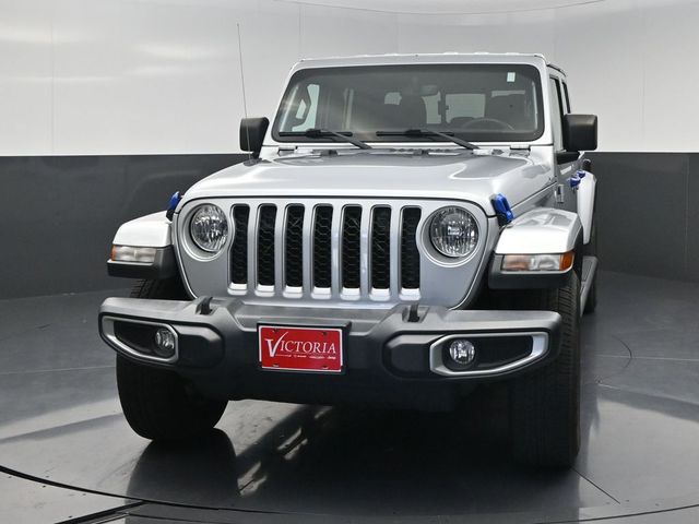 2023 Jeep Gladiator Overland - 2