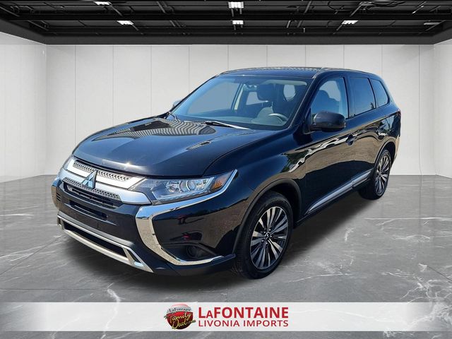 2020 Mitsubishi Outlander ES